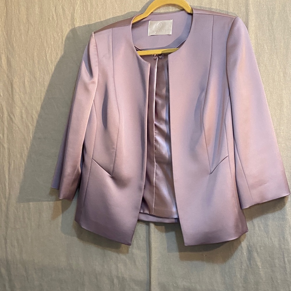 Elegant Lavender Women's Blazer